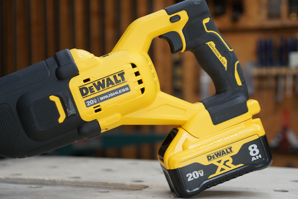 DEWALT 20 Volt XR Reciprocating Saw With Power Detect